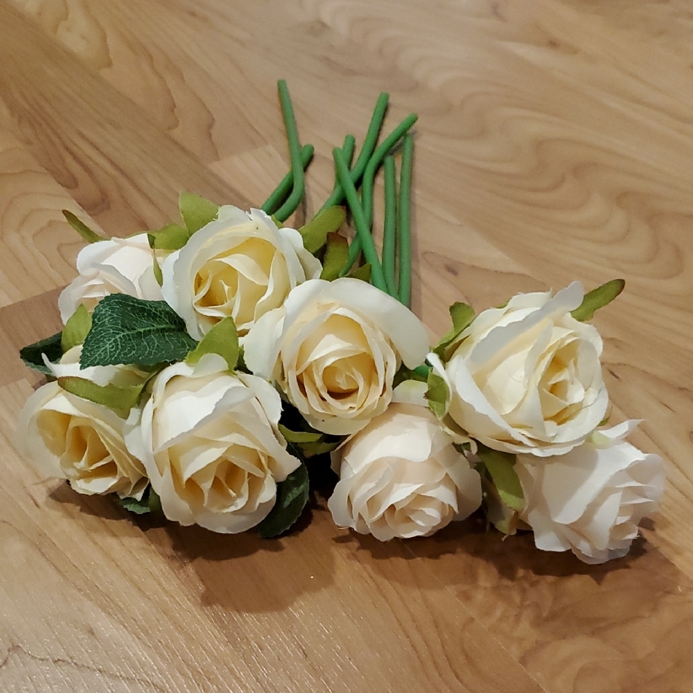 Peach Artificial Roses - Picture 2 of 3